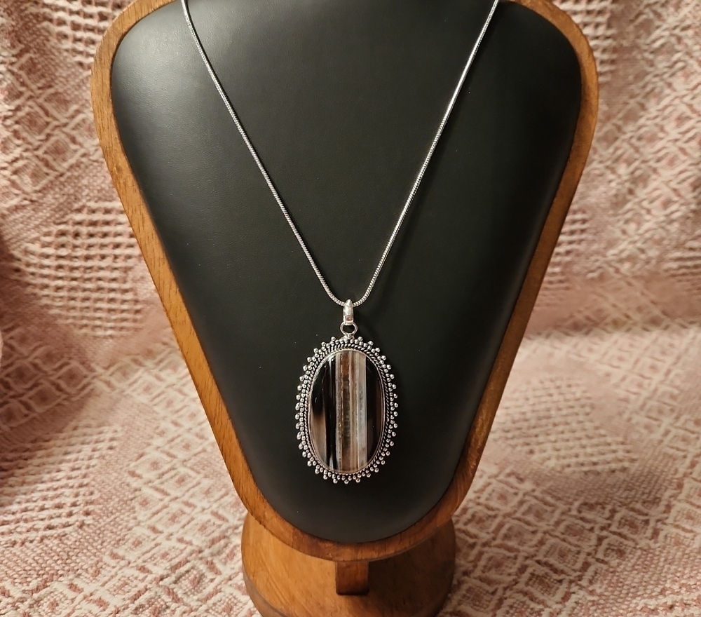 German Silver Oval Banded Onyx Pendant Necklace